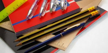 pencils-g089699393_640